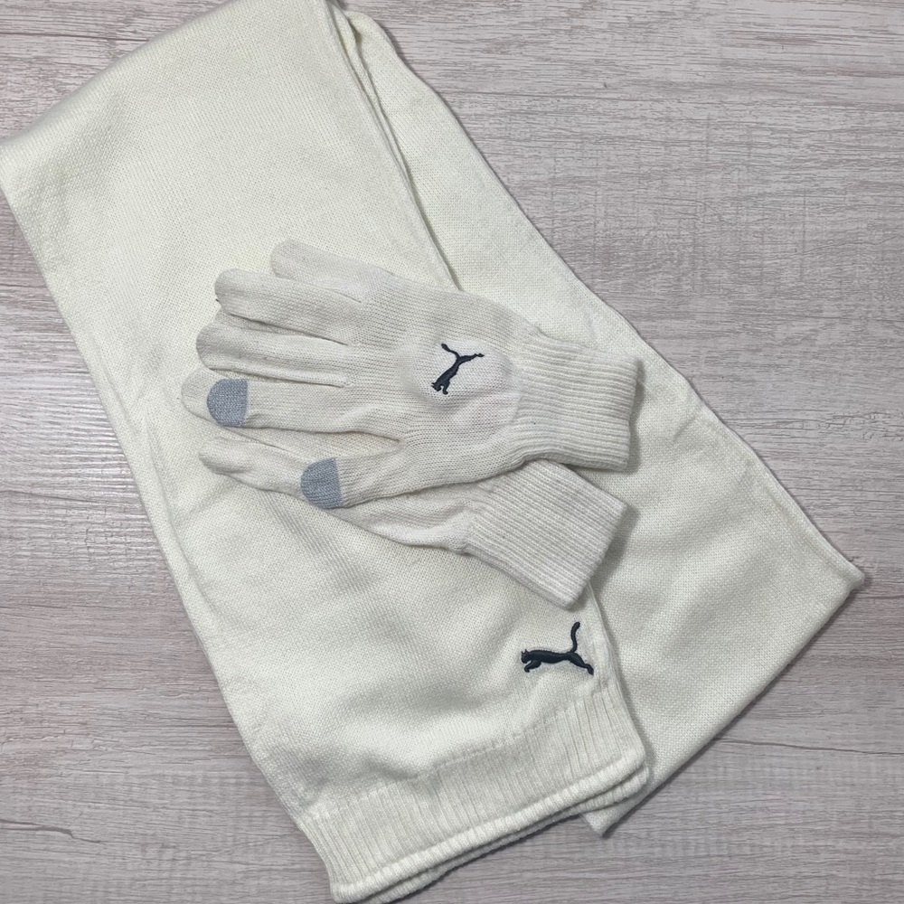 Puma Glove and Scarf Set